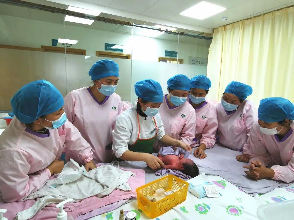 南宁妇婴监护型护送